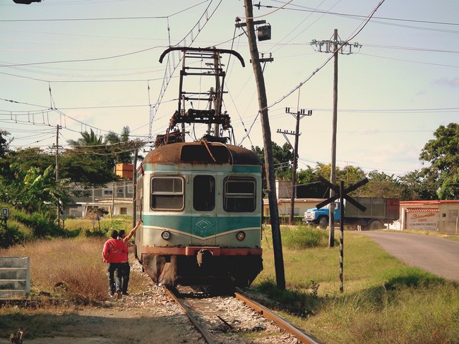 La train à Cuba, moyen de transport local