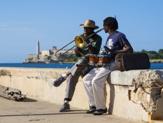 musiciens-cubains-malecon-cuba