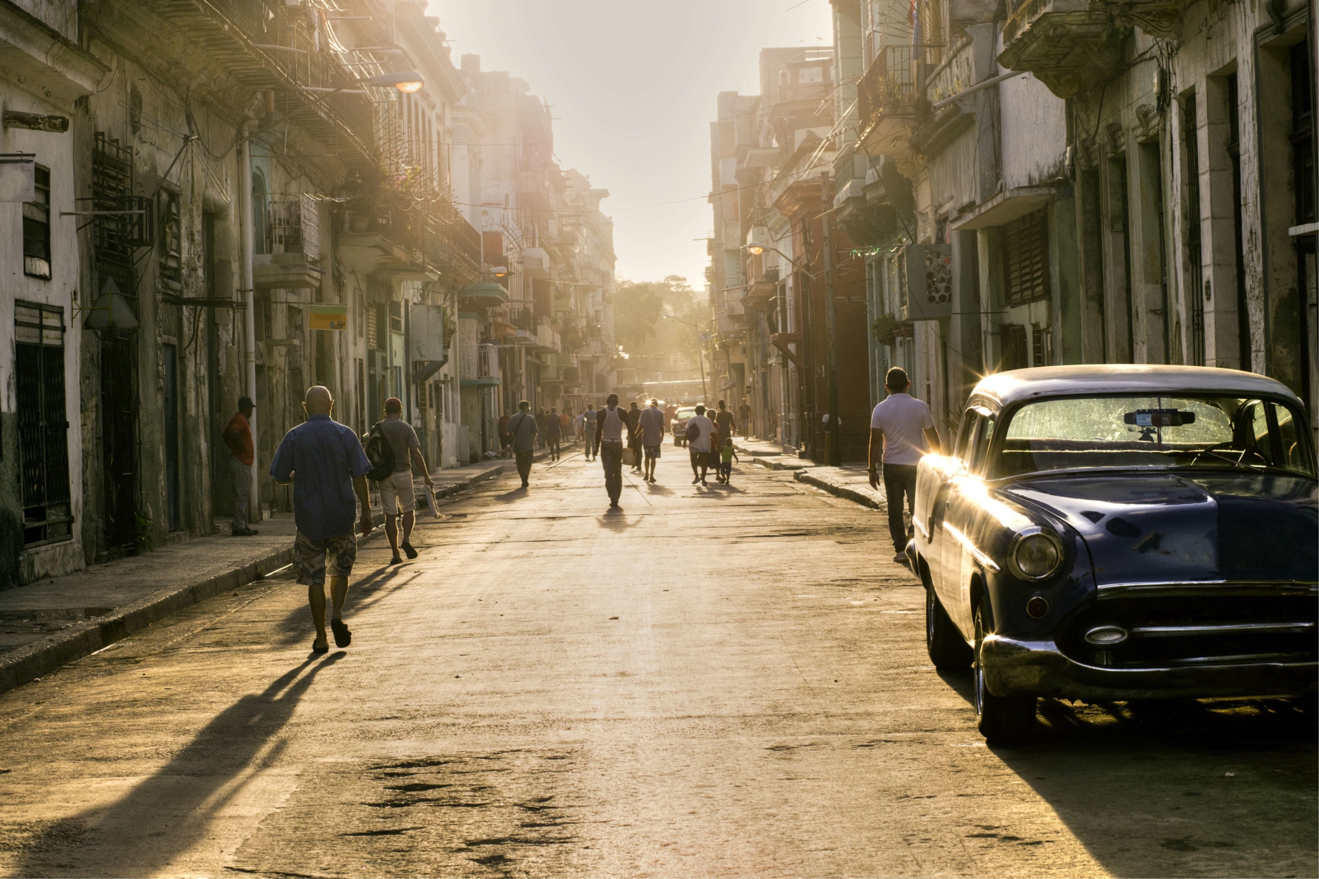 rue-cuba-pietons