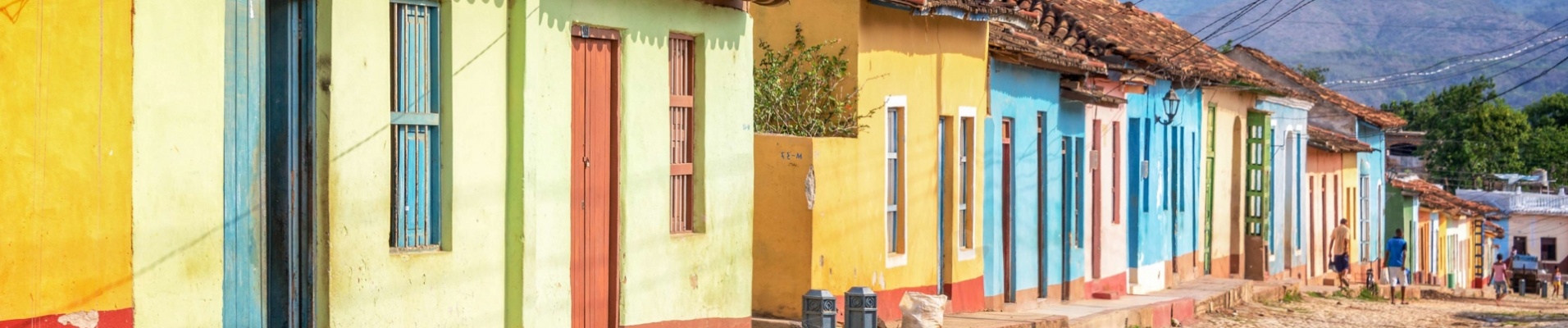 trinidad-ruelle-maisons-colorees