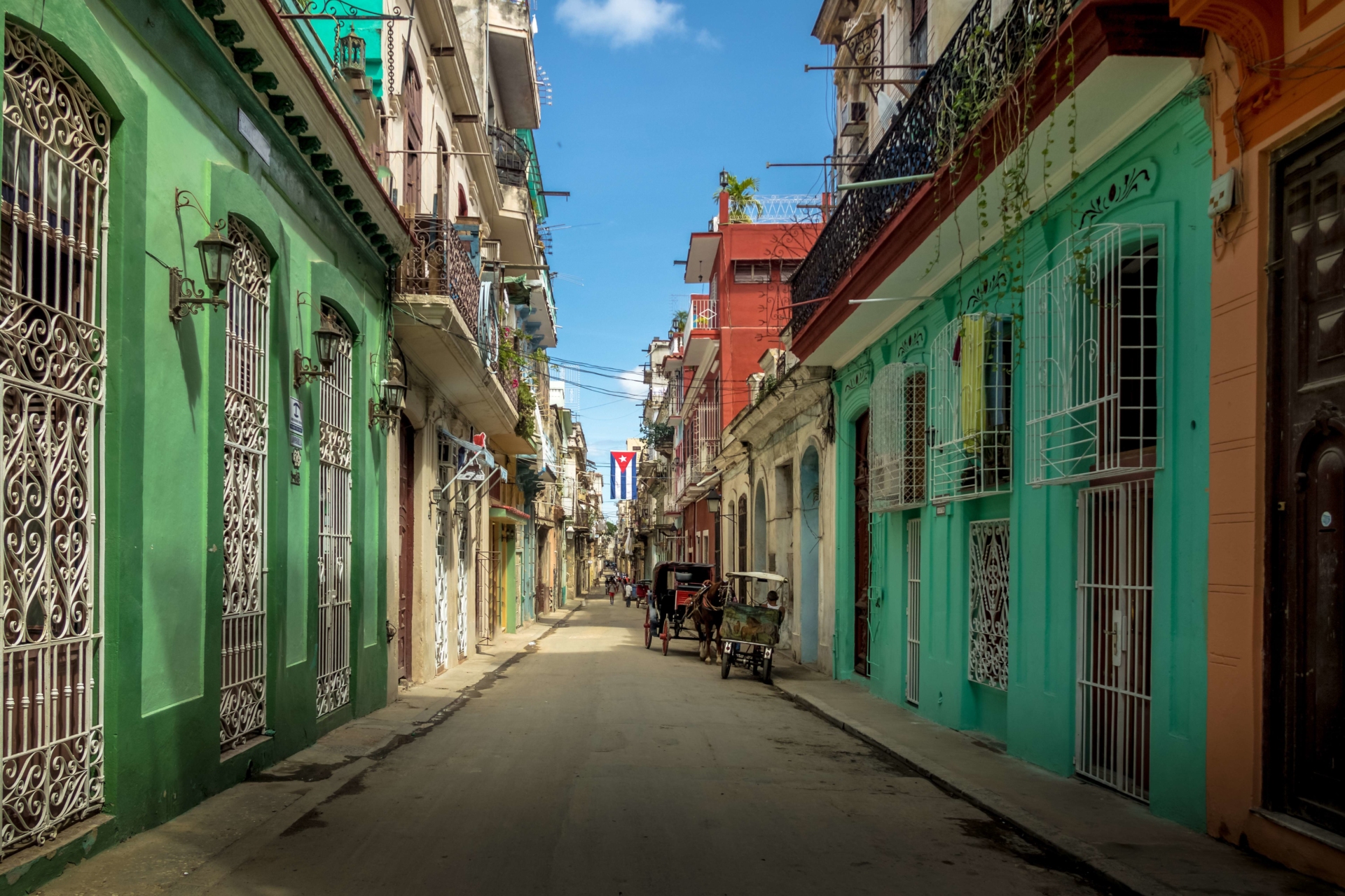 vieille-havane-ruelle-couleurs-cuba